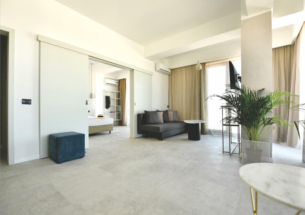 Lemon Cliff Luxury Hotel Mamaia