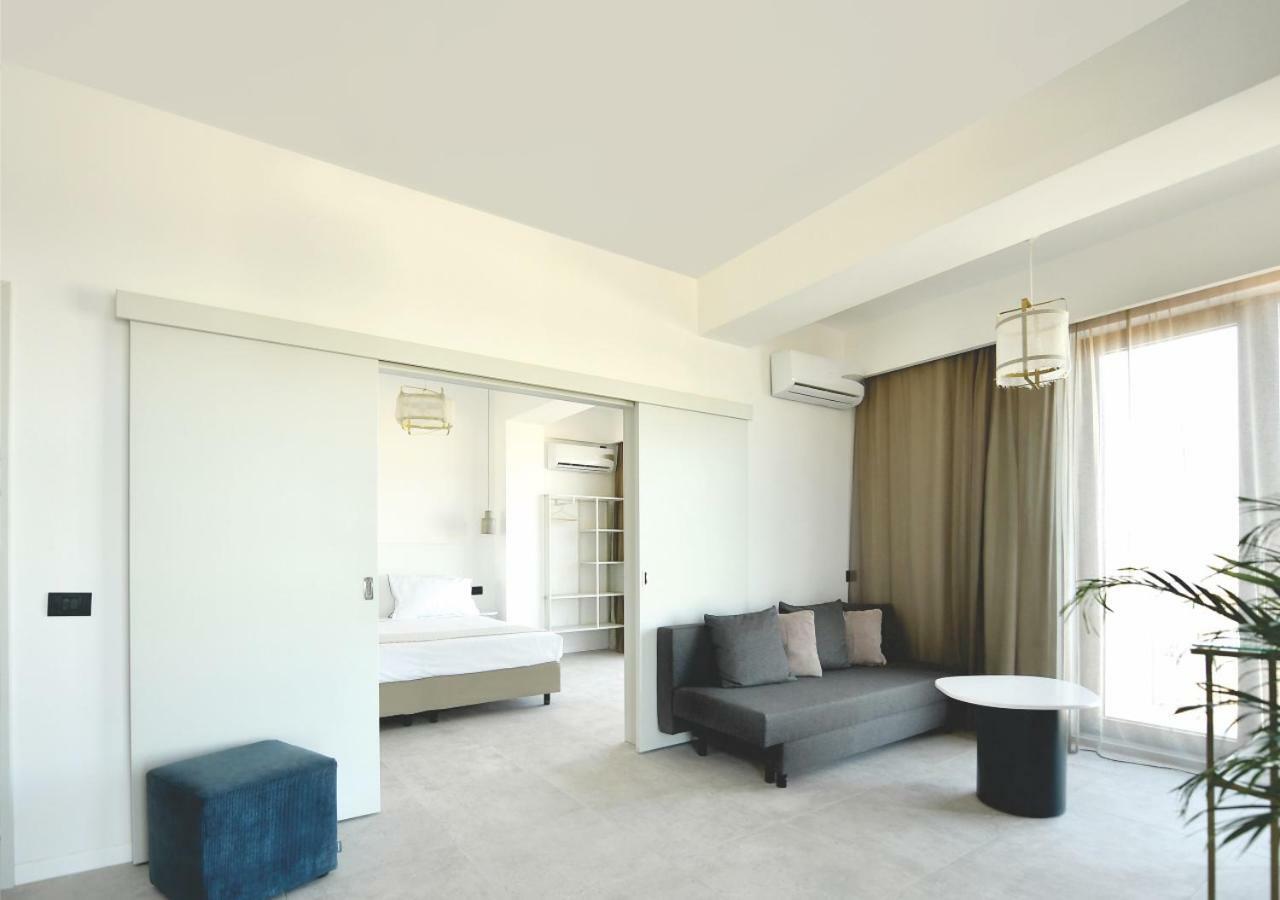 Lemon Cliff Luxury