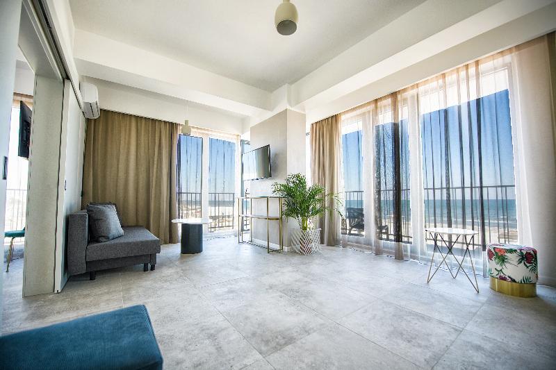 Lemon Cliff Luxury Hotel 3*
